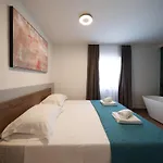Diklo Apartment *
