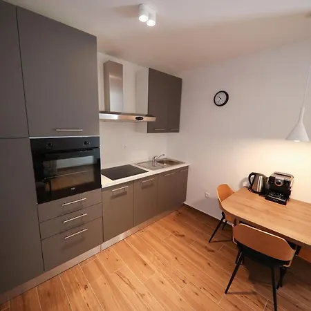 Diklo Apartment *